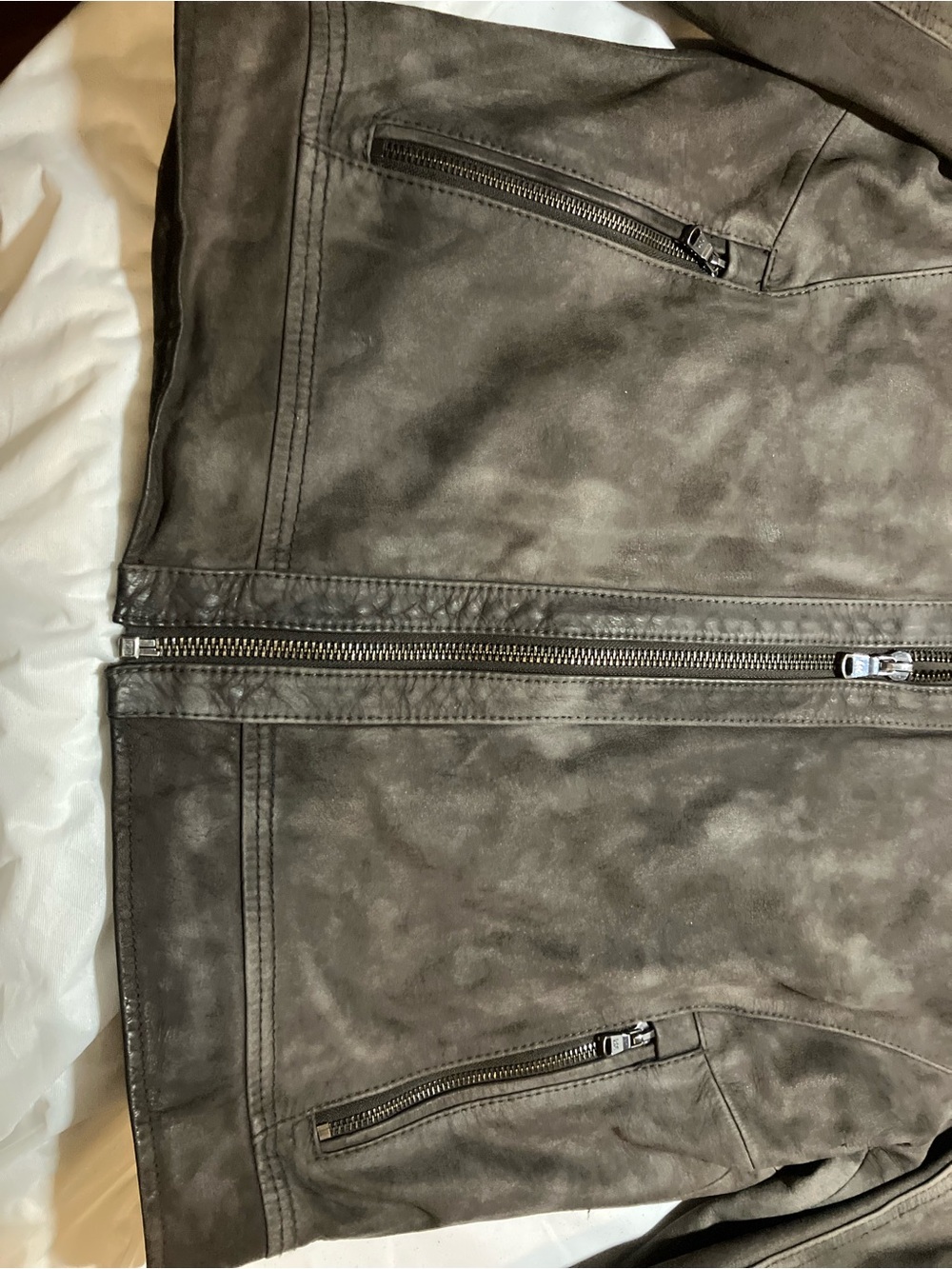 Michael Kors Canada Men's Premium Genuine Suede Moto Cafe Racer Jacket – Chocola - Picture 8 of 16